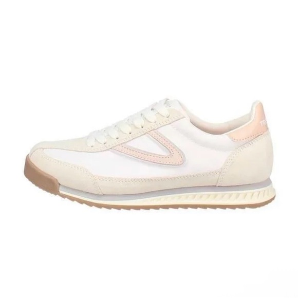 Tretorn Shoes - NWT Tretorn Women's Hailey Jogger Sneaker White Pink Size 11. No box. Comfy!